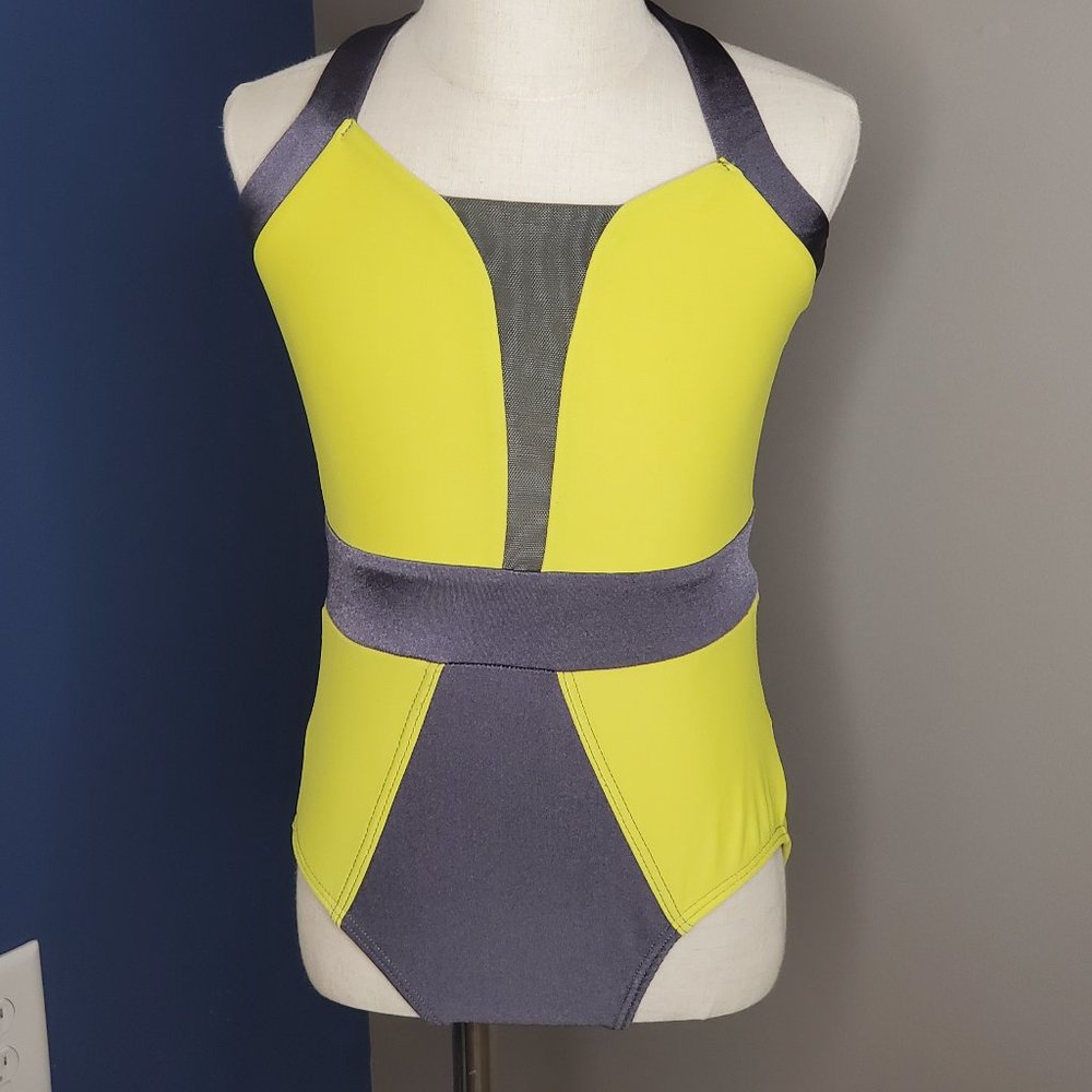 ilogear - Child Small - Gray and Yellow - Dance Leotard